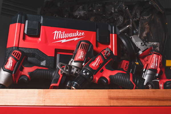 SHOP MILWAUKEE TOOLS